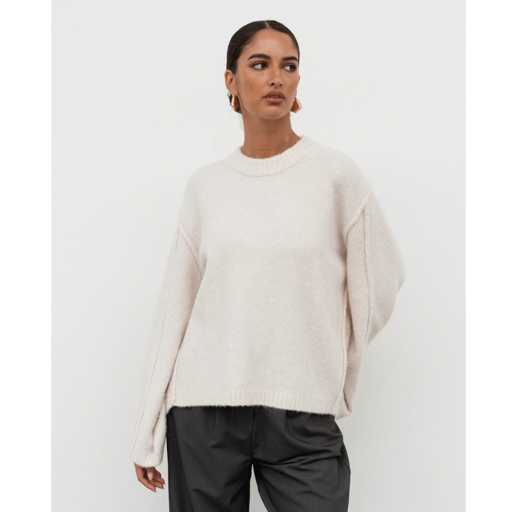 CREAM KNIT